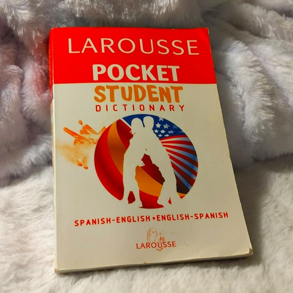 💵2/$10Bundle and Save💵Larousse| Pocket  Student Dictionary English-Spanish
